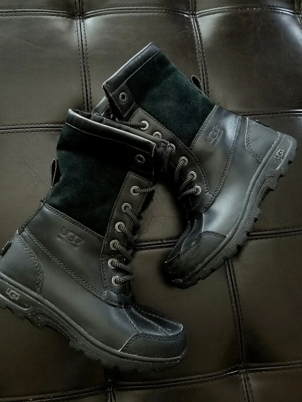 ❗UGG Kids Butte II CWR Waterproof Winter Boots Black Suede Size 13❗